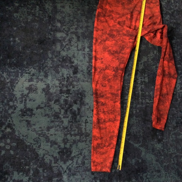 Lululemon Chinese New Years RedYoga Pants Size 10 Ltd Ed. Rabbit - Picture 9 of 14